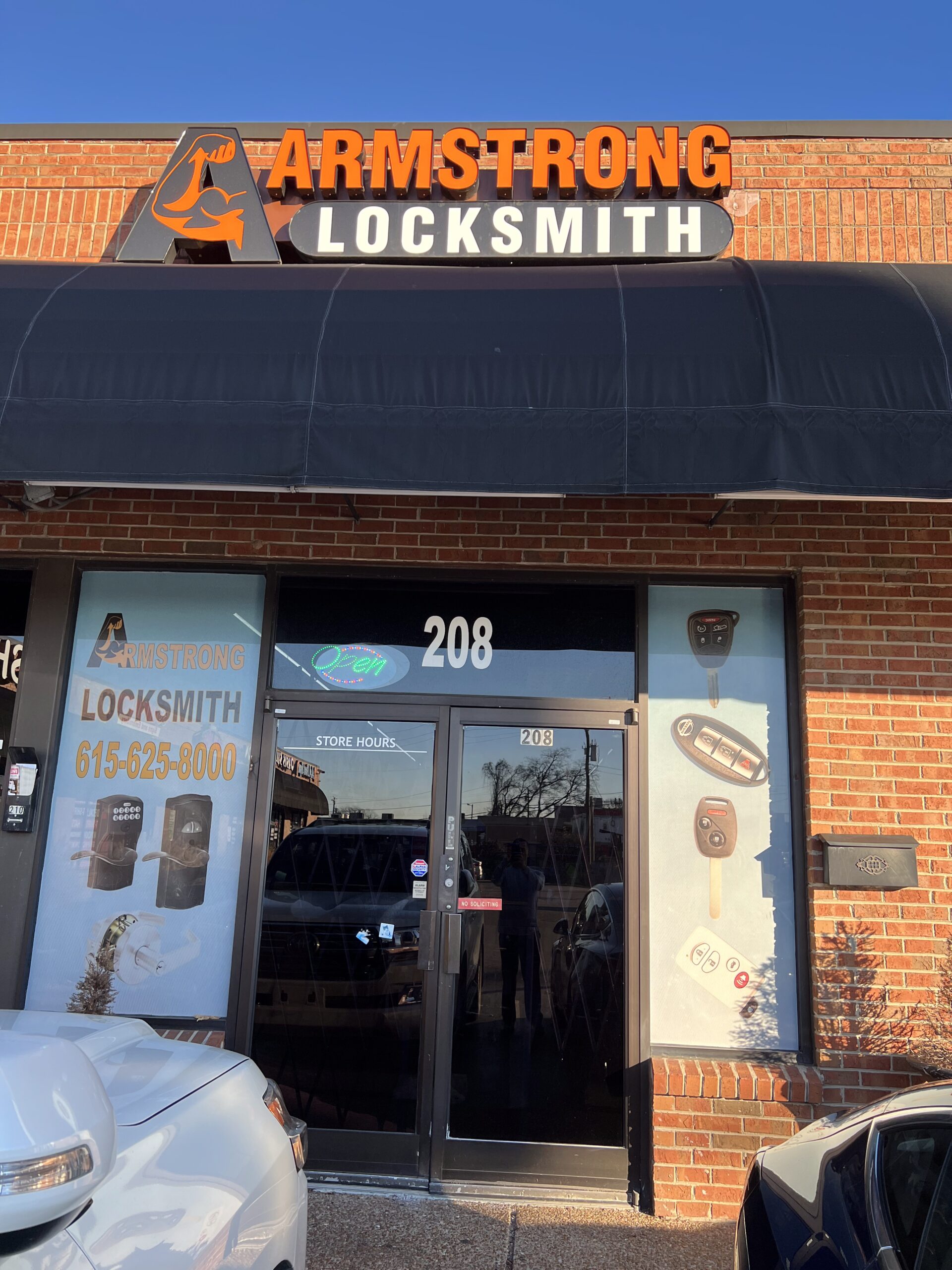 armstrong locksmith shop from outside